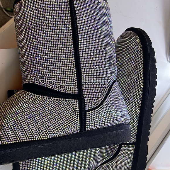 Bling Winter Boots - Picture 5 of 8